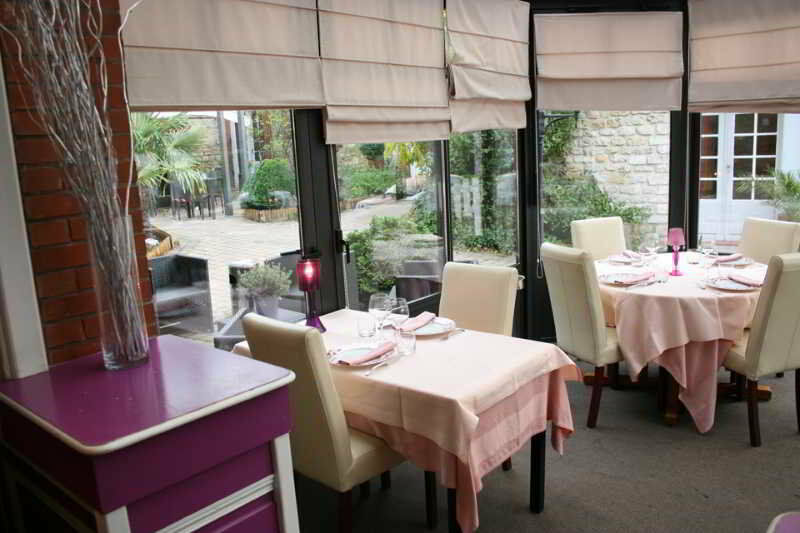 Logis Hotel Restaurant L'Auberge Normande Carentan Exterior foto